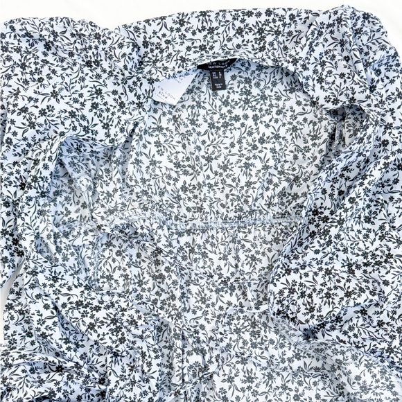 New Look Maternity wrap mini dress in blue floral print - 4 - Picture 6 of 10